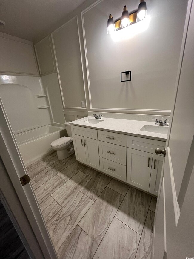 Building Photo - 1505 1st Ave