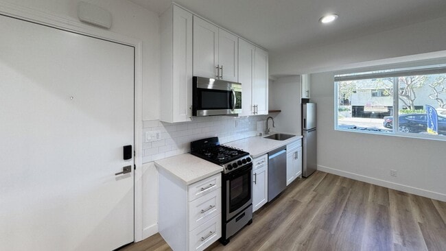 Building Photo - 3630 Midvale Ave
