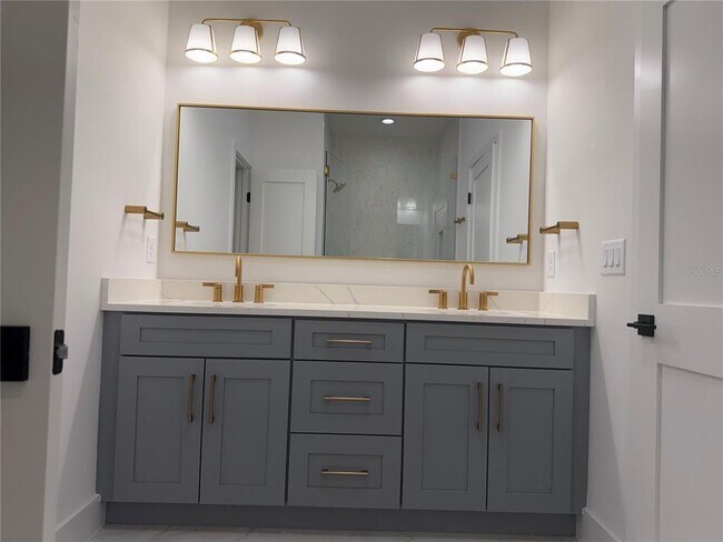 Foto del edificio - 4324 W Gray St