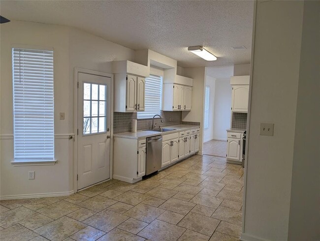 Building Photo - 17609 Columbia Falls Cove