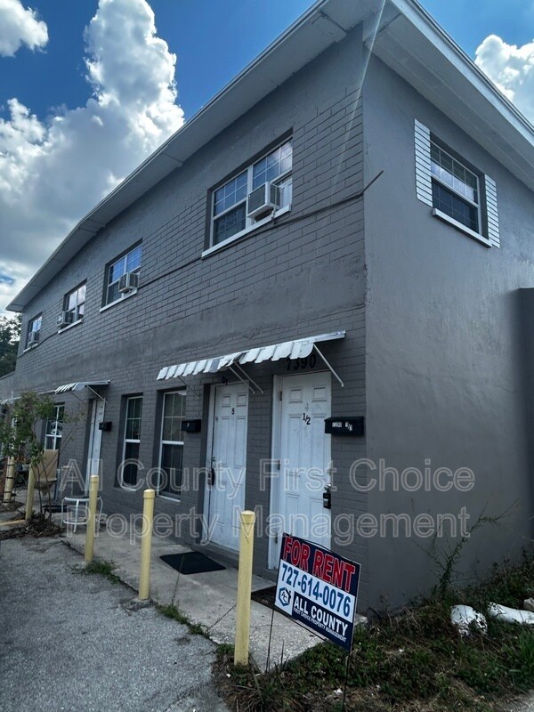 Foto del edificio - 7380 63rd St N