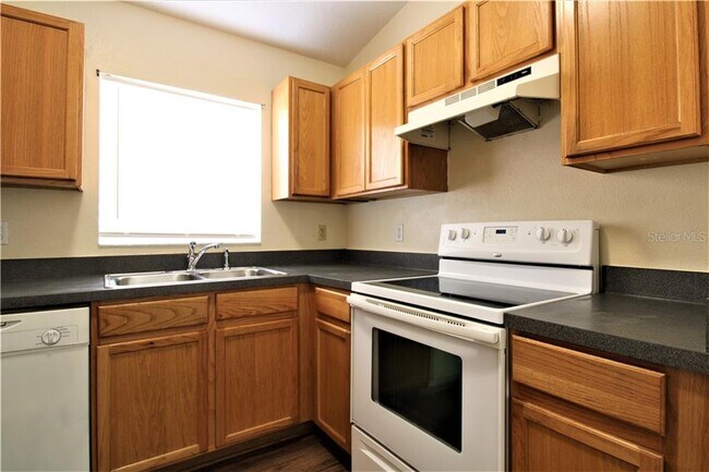 Foto del edificio - 1720 Sage Creek Ct
