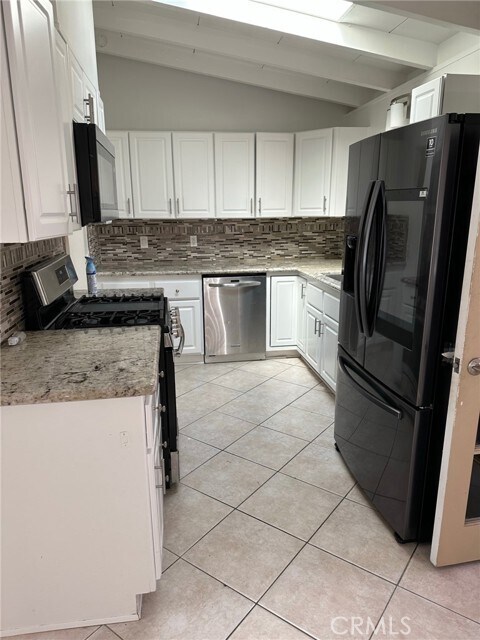 Building Photo - 2206 S Rene Dr