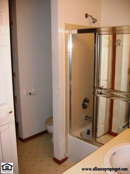 Foto del edificio - Nice spacious townhome in a central location