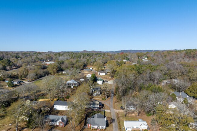 Springville has beautiful neighborhoods and kind neighbors.