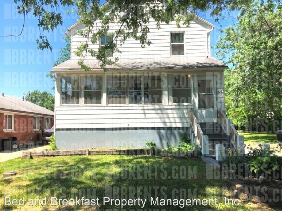 Primary Photo - 4 br, 1.5 bath House - 2237 Nomad Ave