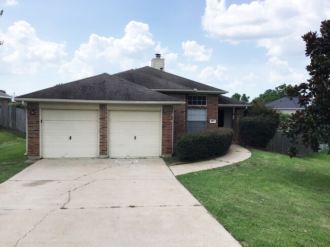 Building Photo - 327 Leisure Ln