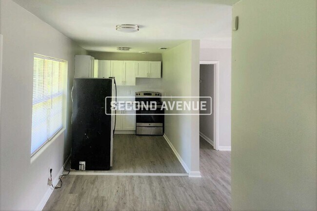 Foto del edificio - 3015 Lansdell Dr