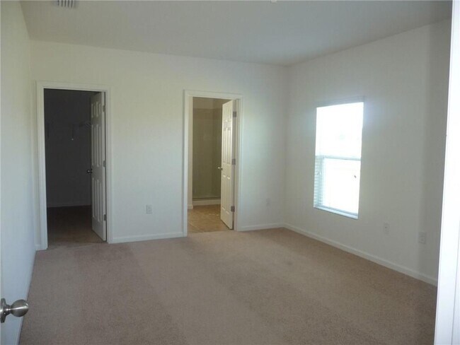 Foto del edificio - 1300 Lexington Square SW