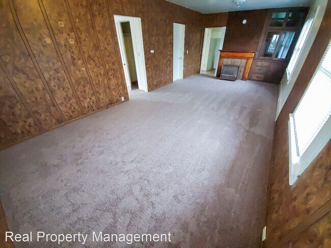 Building Photo - 2 br, 1 bath House - 2140 Union