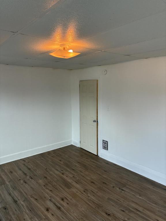 Foto del edificio - 1320 4th Ave