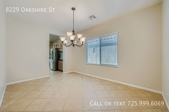 Building Photo - 8229 Oakshire St
