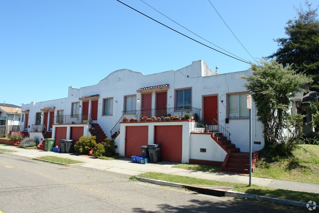 Building Photo - 2683-2697 Mabel St