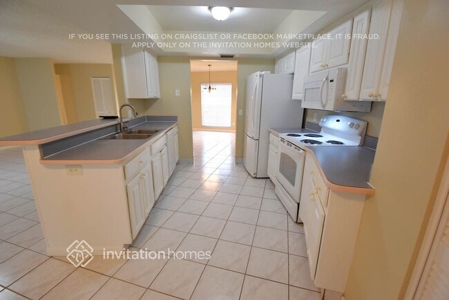 Building Photo - 1624 Carter Oaks Dr