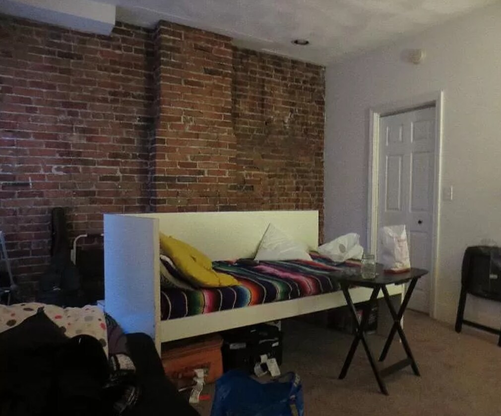 Primary Photo - 21 Forsyth St