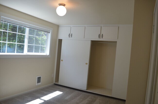 Foto del edificio - Charming Duplex in Prime Ballard-Fremont Location