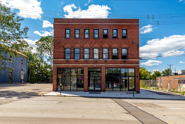 Building Photo - 6011 Madison Rd