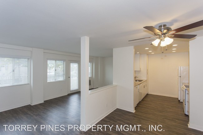 Building Photo - 5530 La Jolla Blvd
