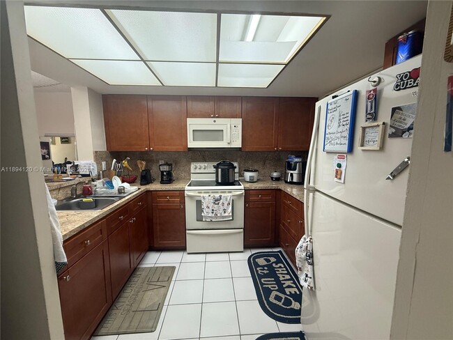 Foto del edificio - 12209 SW 14th Ln