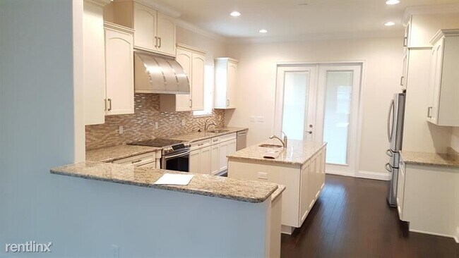 Building Photo - 4 br, 4.5 bath House - 2710 W Gray St UNIT