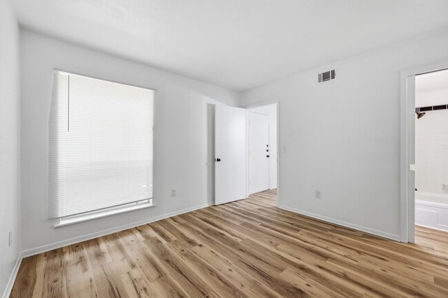Foto del edificio - 801 W Gibson St