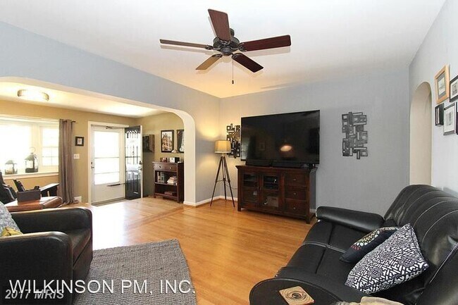 Building Photo - 2 br, 2 bath House - 1102 S. 16th St