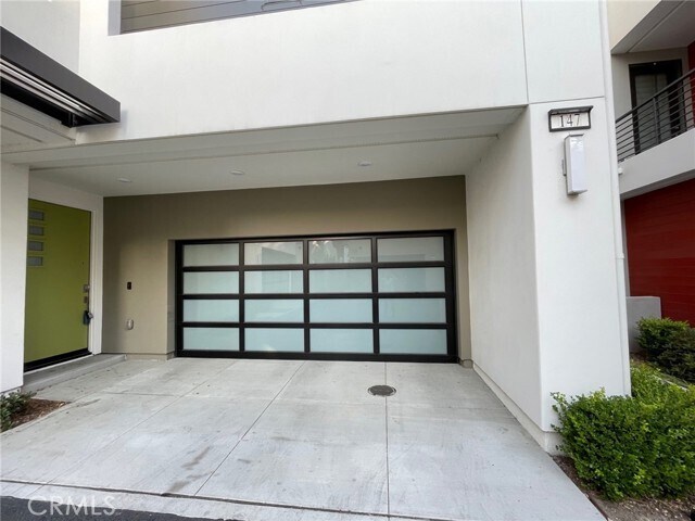 Building Photo - 147 Waypoint