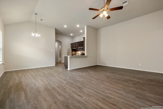 Foto del edificio - 9211 Canyon Bnd