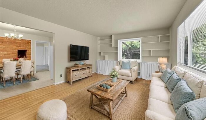 Primary Photo - 3-bedroom Rancher in Countryside Estates!