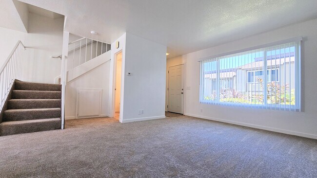 Foto del edificio - 2344 Canyon Park Dr