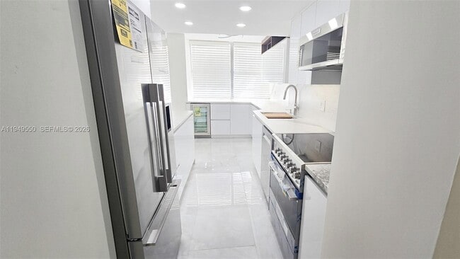 Building Photo - 250 174th St