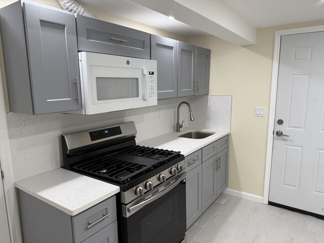 Foto del edificio - 15132 81st St