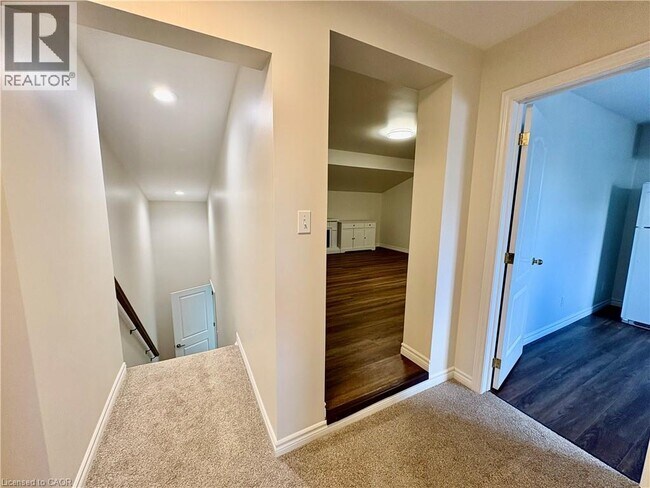 Building Photo - 41 Idlewilde Ln