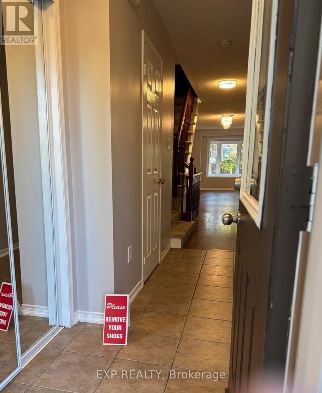 Building Photo - 5255 Palmetto Pl