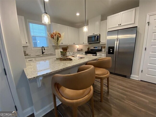 Foto del edificio - 2056 Harvest Pond Cir