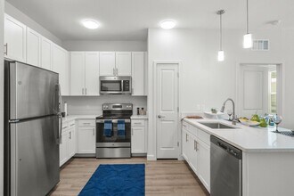 Building Photo - Gallery3100