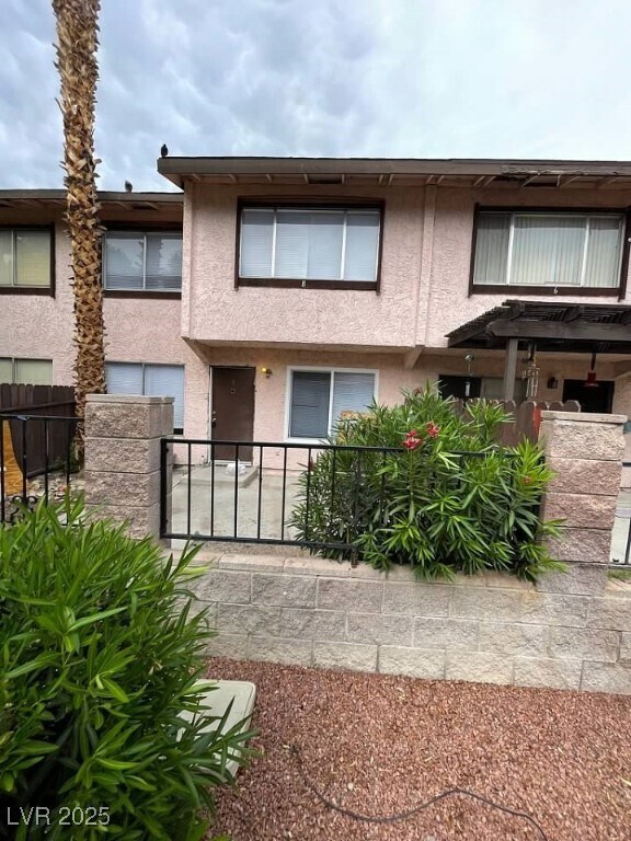 Foto principal - 4363 Spencer St