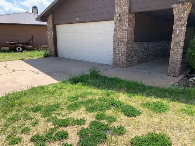 Foto del edificio - Great 3 Bed 2 Bath 2 Car Garage