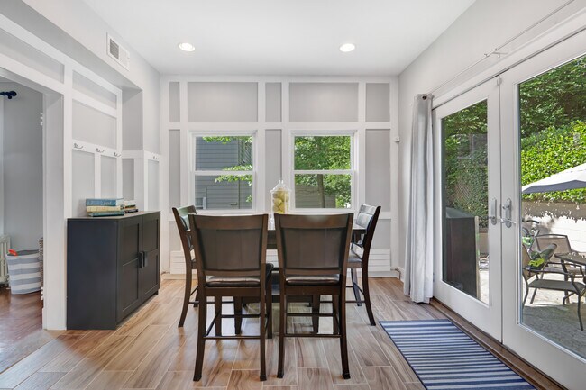 Foto del edificio - 3010 26th St NE
