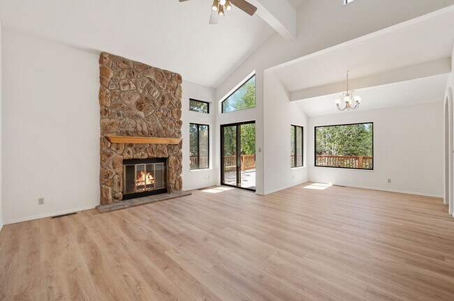 Foto del edificio - Beautiful 3 Bedroom Home in Forest Trails!