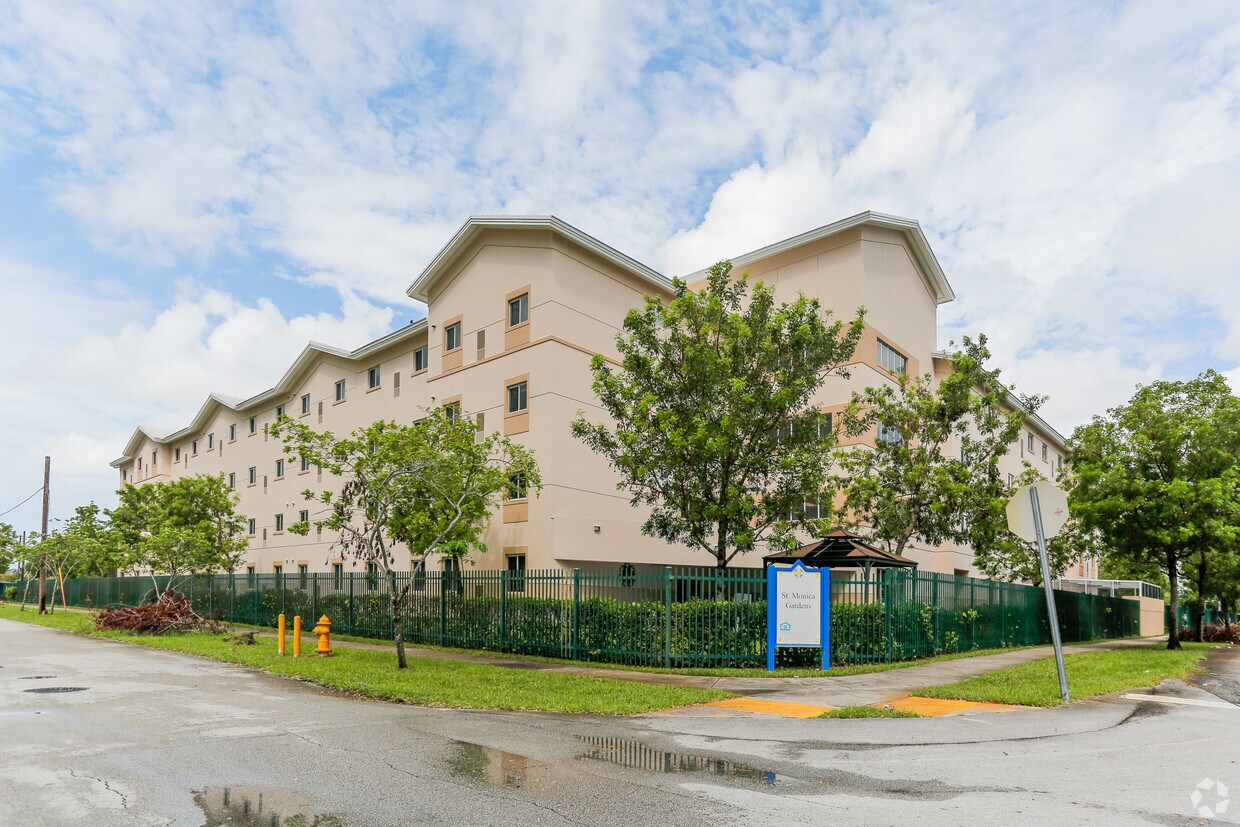 Foto principal - St. Monica Apartments