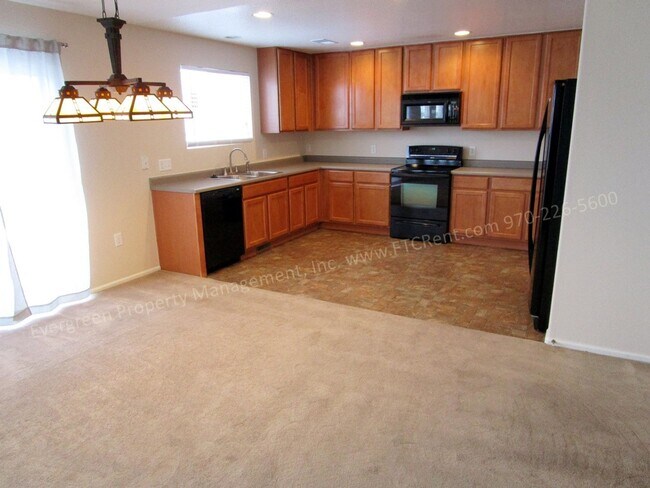 Foto del edificio - Charming 3-bedroom House in South Fort Col...