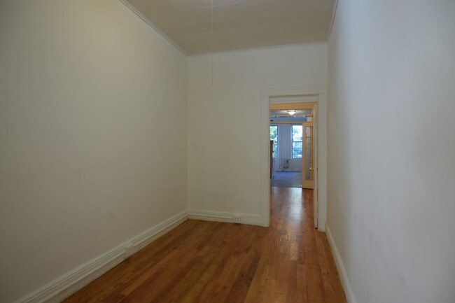 Building Photo - 1734 Bleecker St