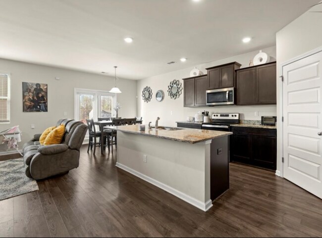 Foto del edificio - 1761 Alford Dr