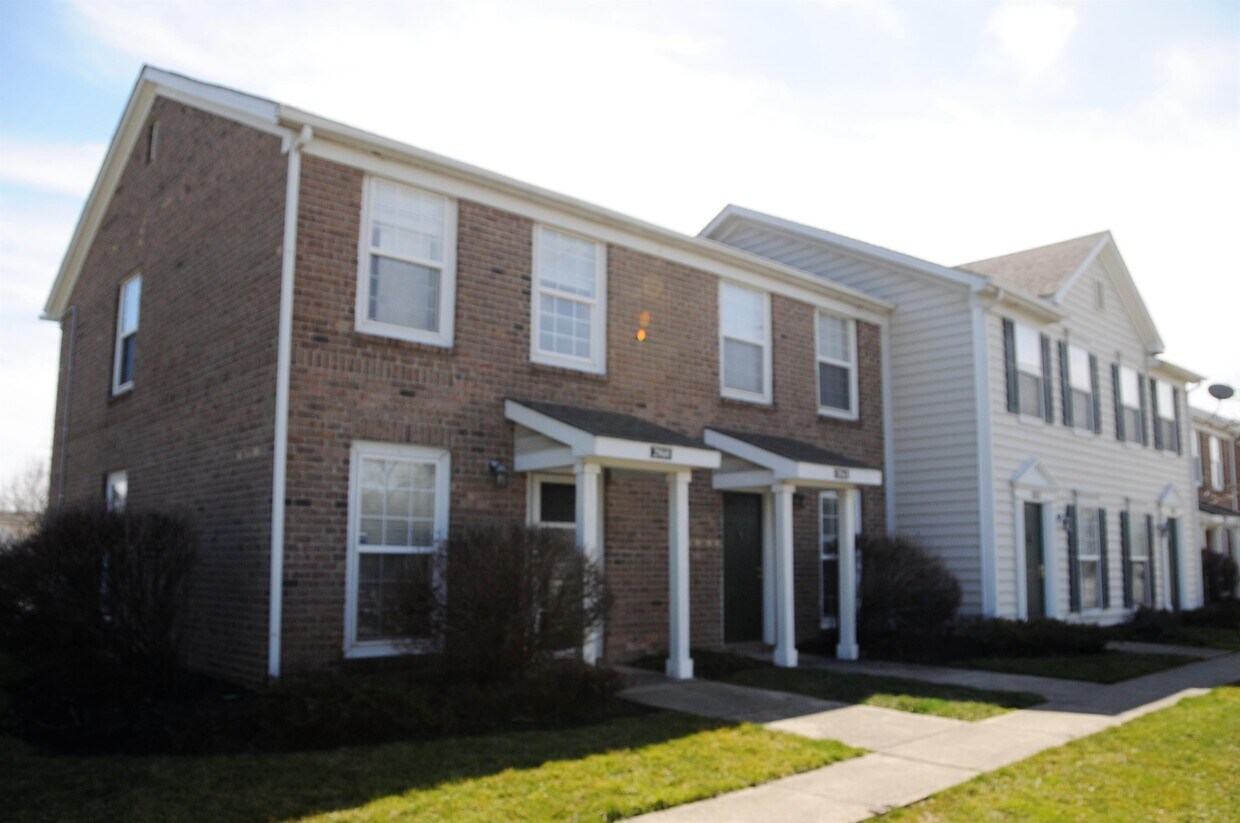 Foto principal - 2960 Ashton Row W