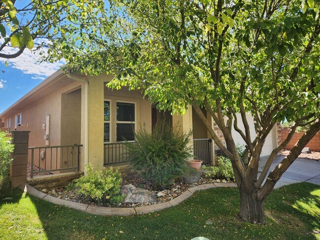 Foto del edificio - Crescent Heights Senior Community