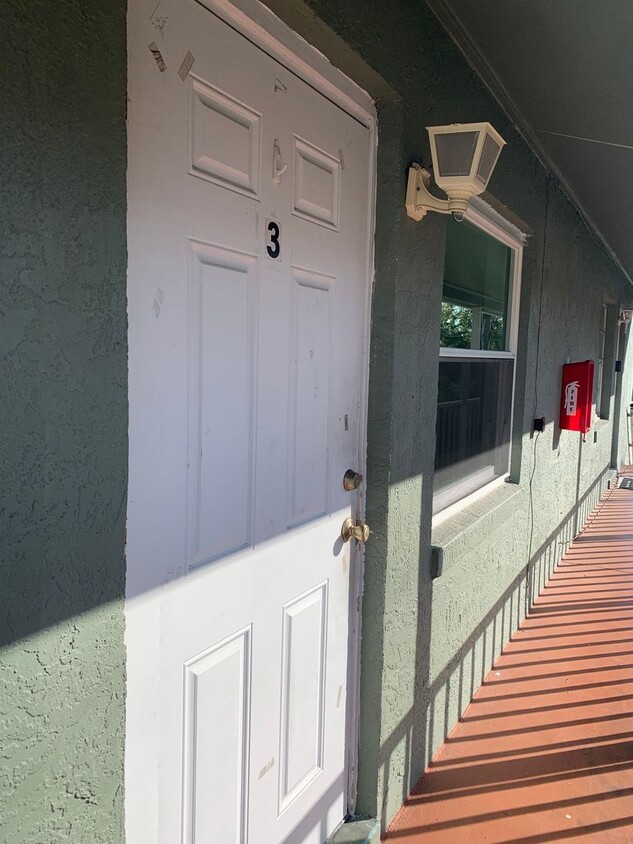 PENDING APPLICATION-2/1 Condo For Rent in St. Cloud Next Near Excellent Schools - PENDING APPLICATION-2/1 Condo For Rent  in St. Cloud Next Near Excellent Schools