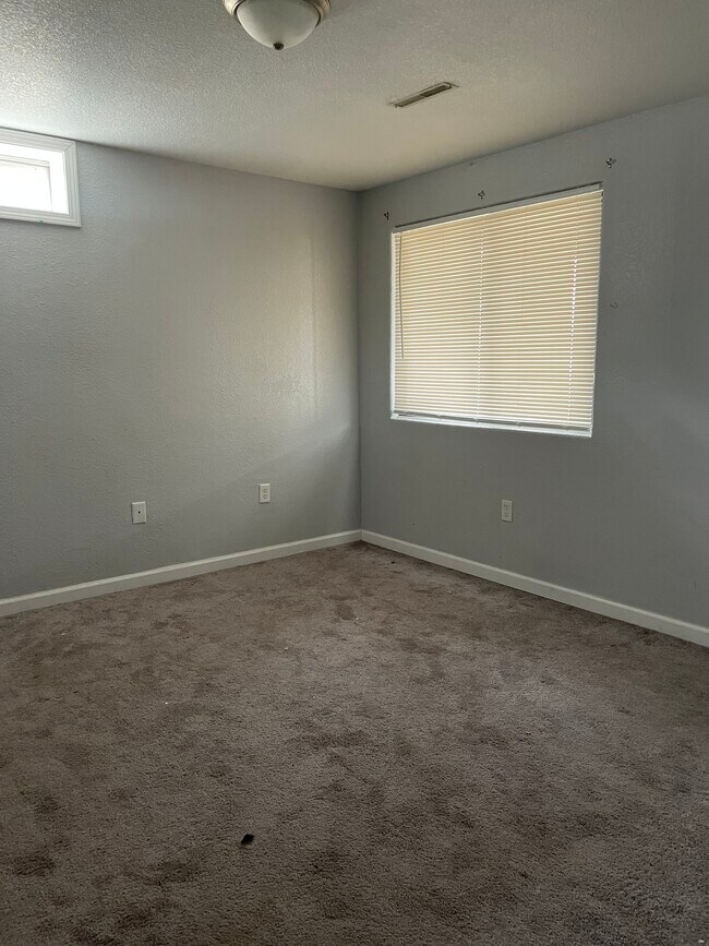 Foto del edificio - 3706 SE 19th St