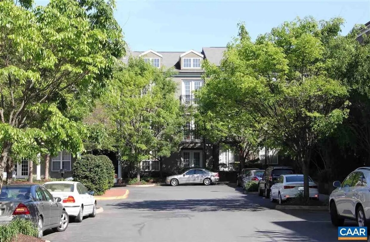 Fabulous 1BR condo in popular Walker Square - Fabulous 1BR condo in popular Walker Square