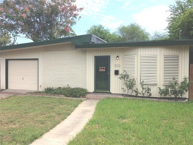 Building Photo - 415 Robert Dr